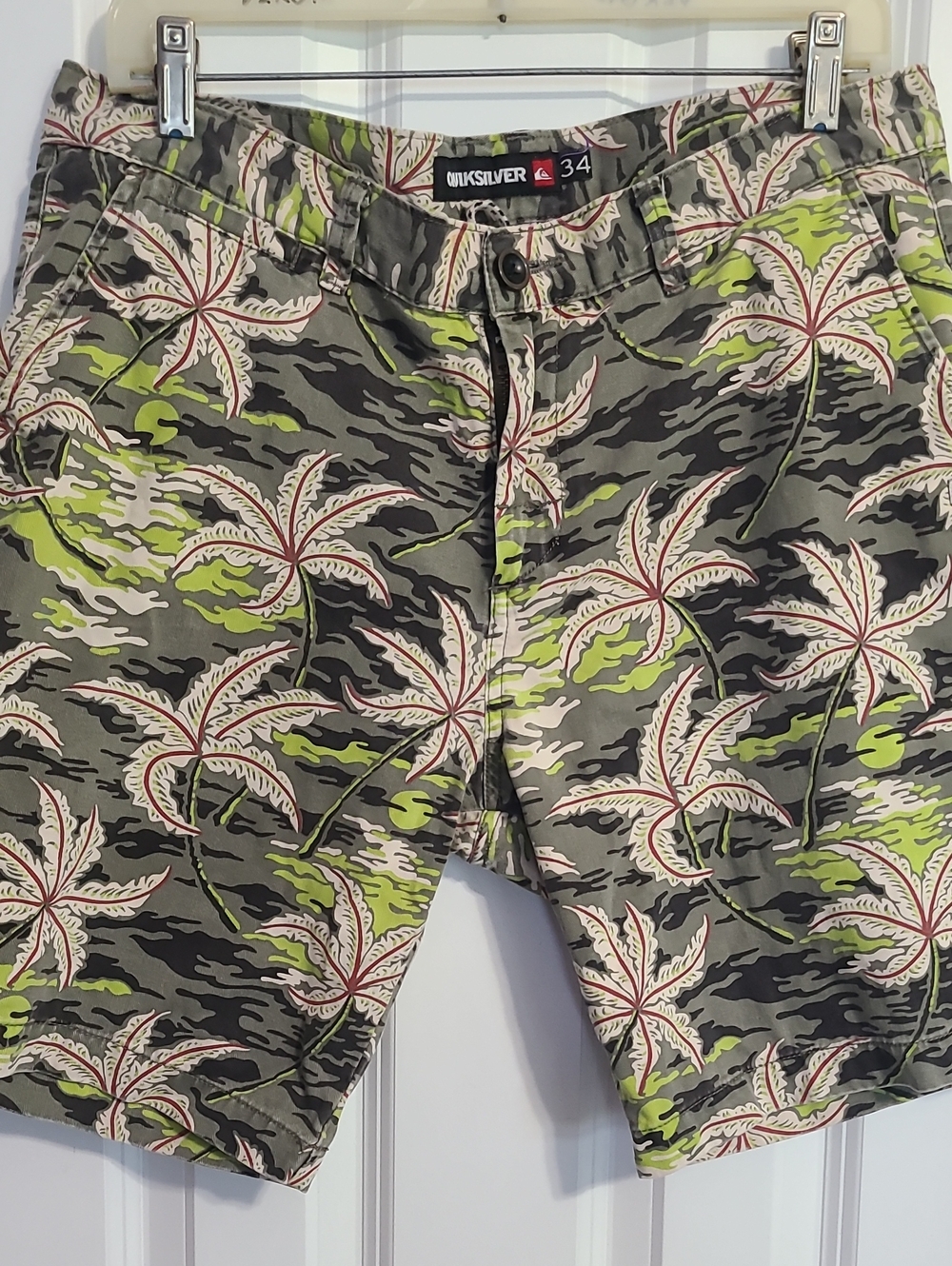 Quiksilver Tropical Camo Palm Print Shorts - Picture 2 of 4
